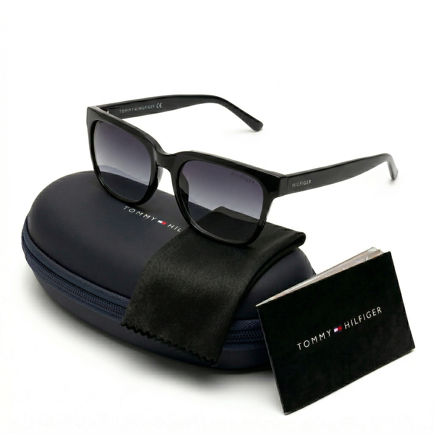 Gafas de Sol Tommy Hilfiger 66397621 Outlook Negro Estilo Wayfarer Clasico 52mm 1