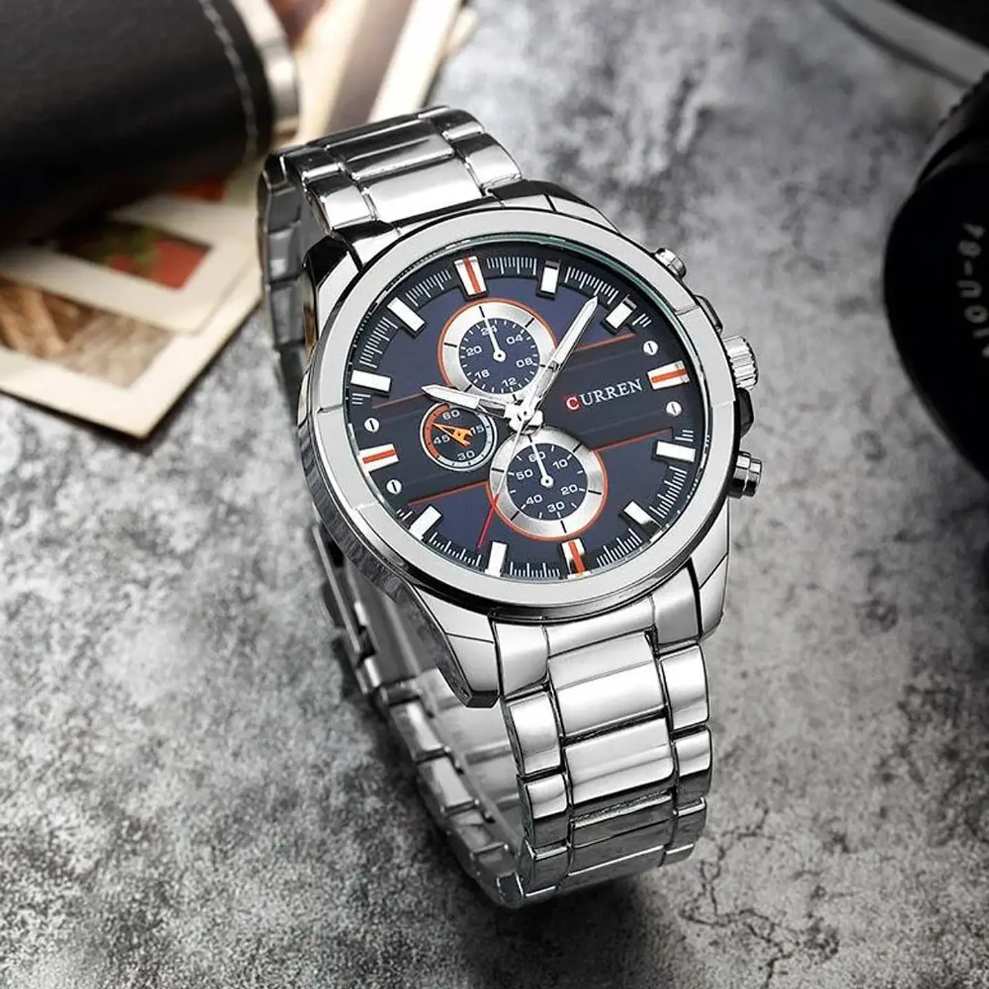Reloj Analogo Curren KREB491903 8274 para Hombre en Acero Color Plateado y Azul 5
