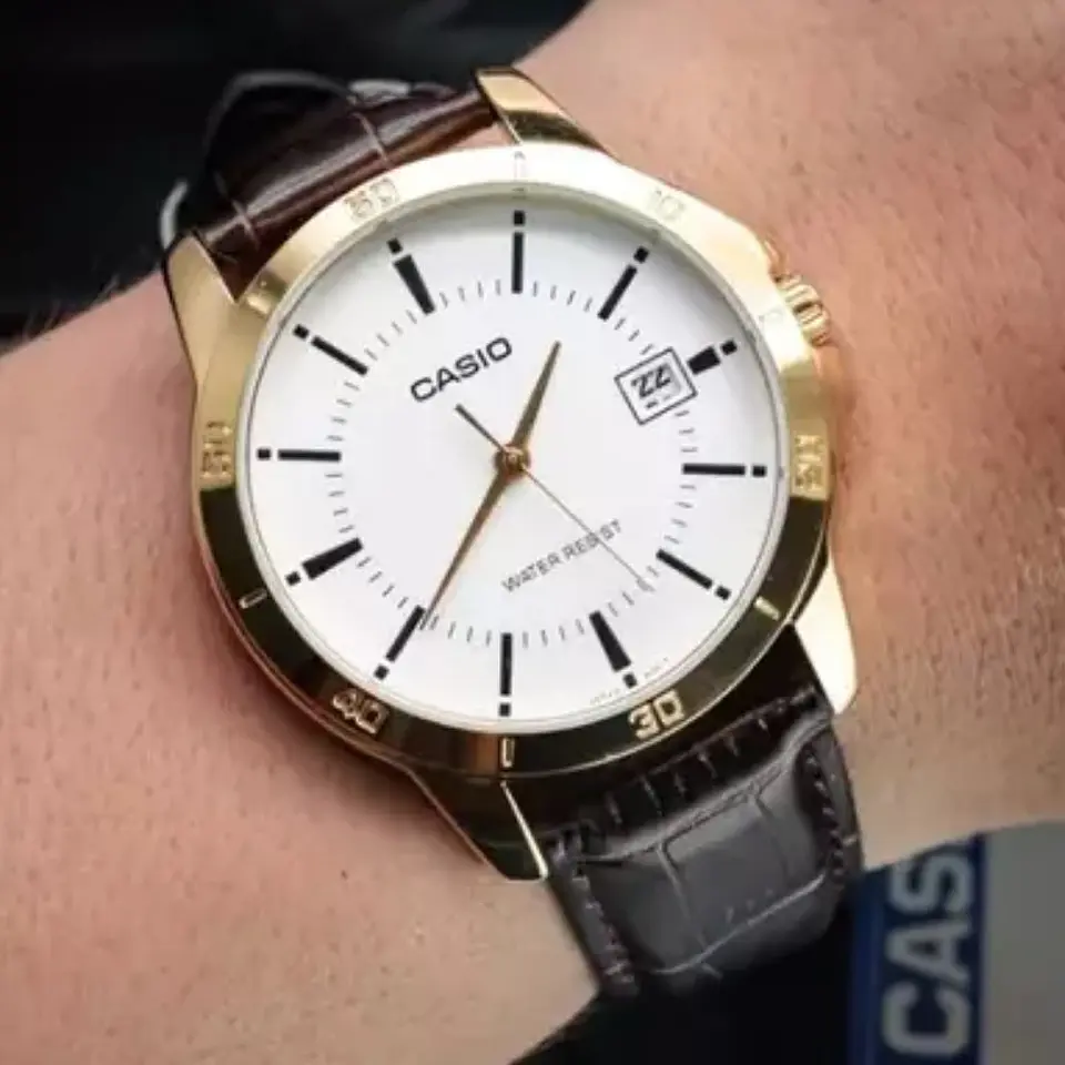 Reloj Analogo Casio MTP-V004GL-7AUDF Para Hombre en Acero Color Dorado 6