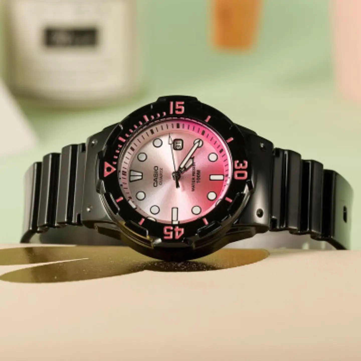 Reloj Analogo Casio LRW_200H_4EV Para Mujer en Resina Color Fucsia 5