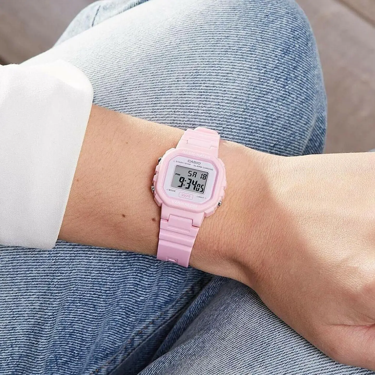 Reloj Digital Casio LA20WH-4A1DF Para Mujer en Acero Color Rosado 6