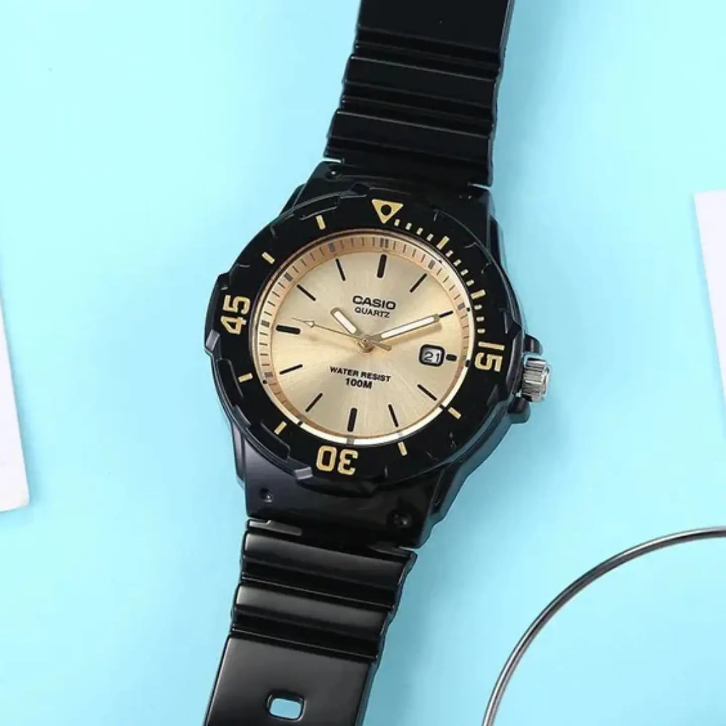 Reloj Analogo Casio LRW200H-9EVDF Para Mujer en Acero Color Negro 5