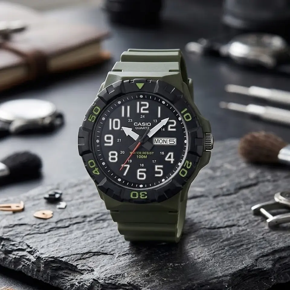 Reloj Analogo Casio MRW210H-3AVDF Para Hombre en Resina Color Verde 5