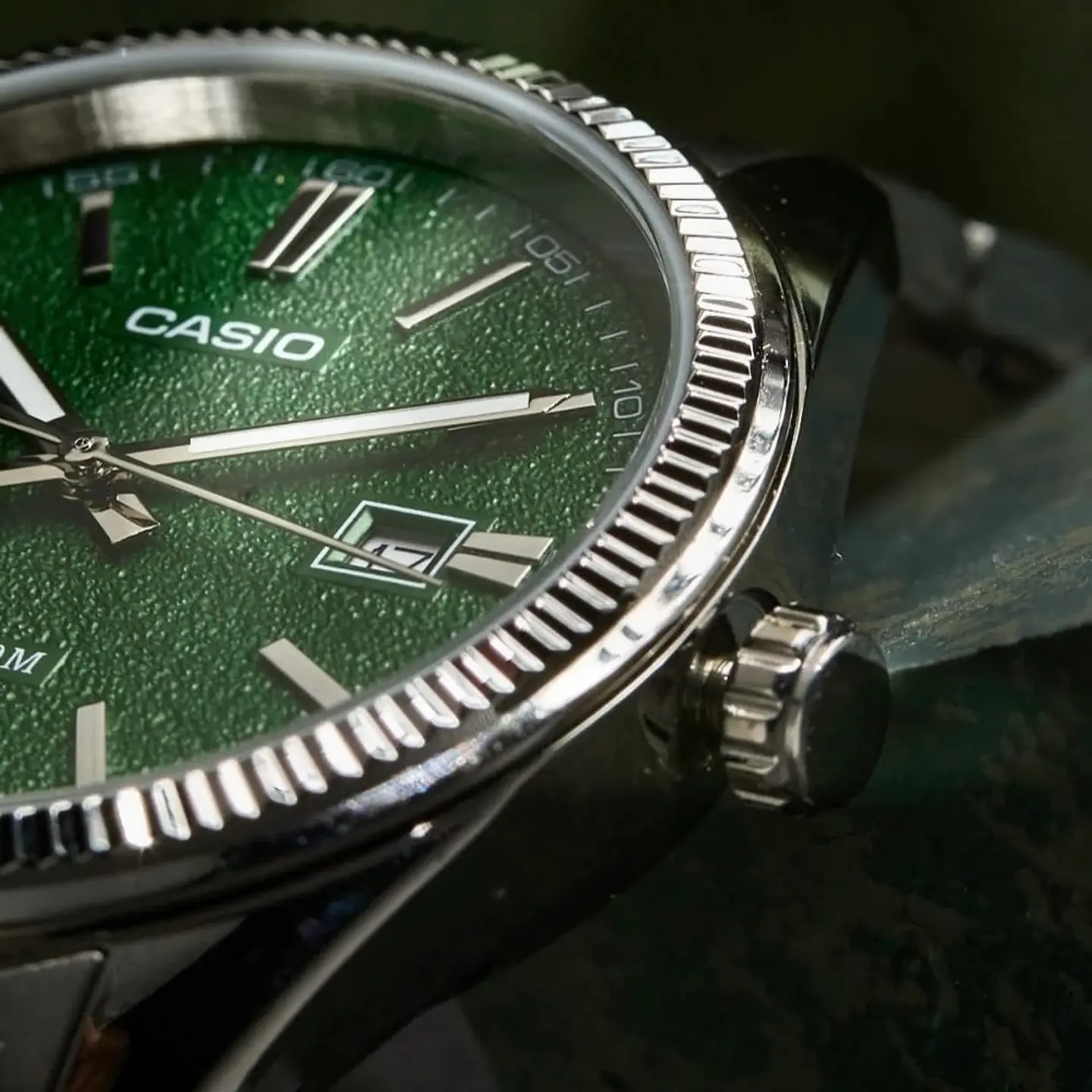 Reloj Analogo Casio MTP-1302DA-3AVDF Para Hombre en Acero Color Plateado 5
