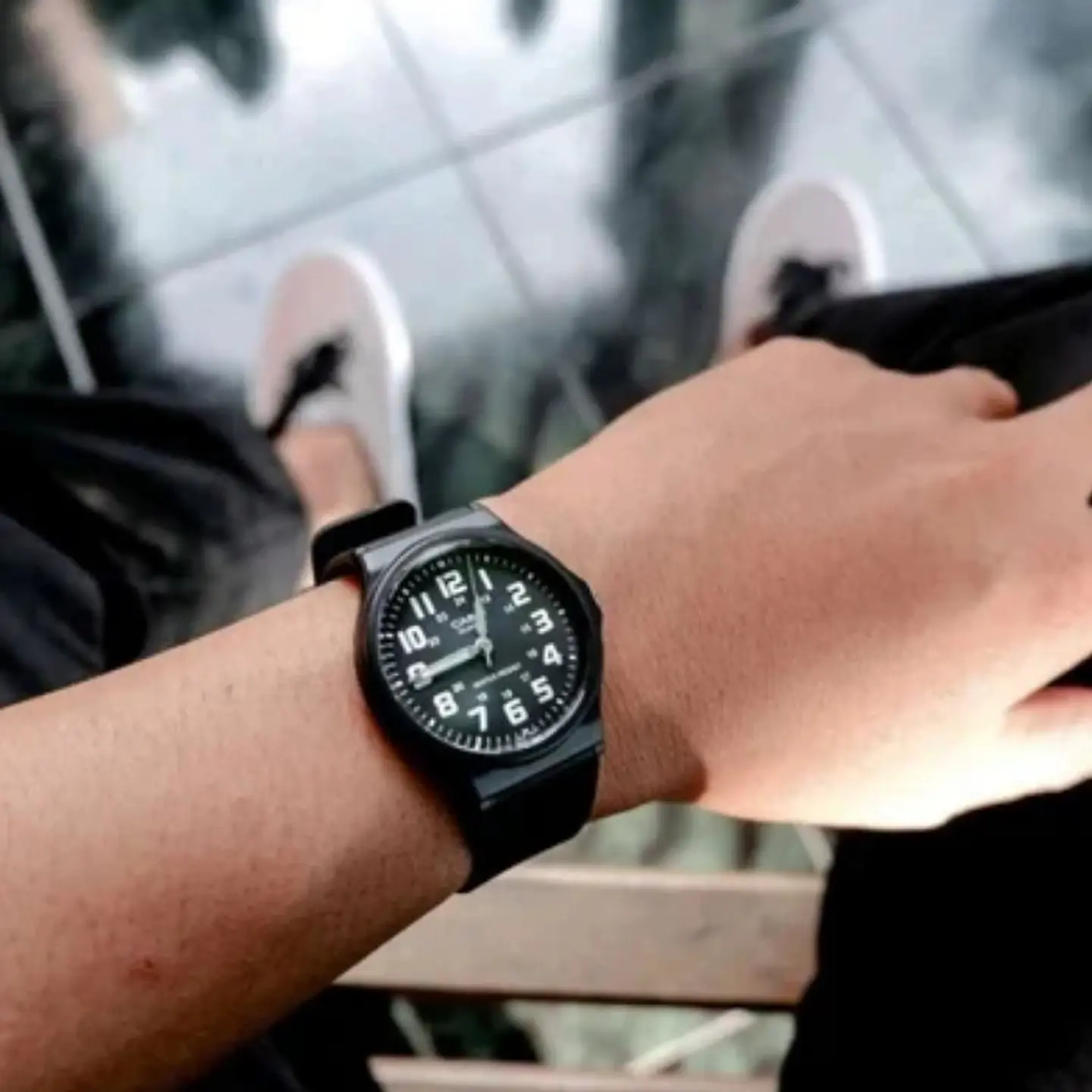 Reloj Analogo Casio MQ-71-1BDF Para Hombre en Acero Color Negro 6