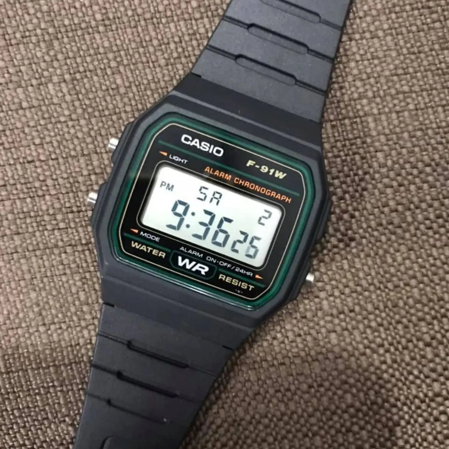 Reloj Digital Casio F91W_3DG Para Hombre en Acero Color Negro 5