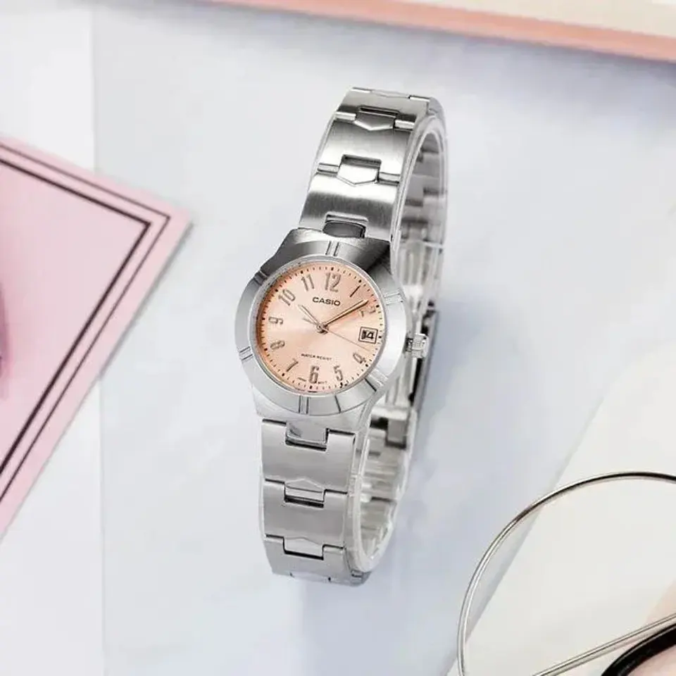 Reloj Analogo Casio LTP_1241D_4A3 Para Mujer en Acero Color Plateado 5