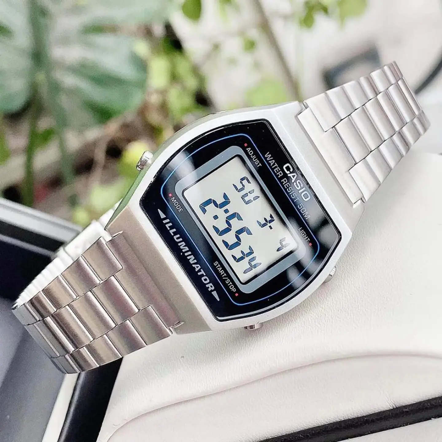 Reloj Digital Casio B640WD_1AV Para Hombre en Acero Color Plateado 5