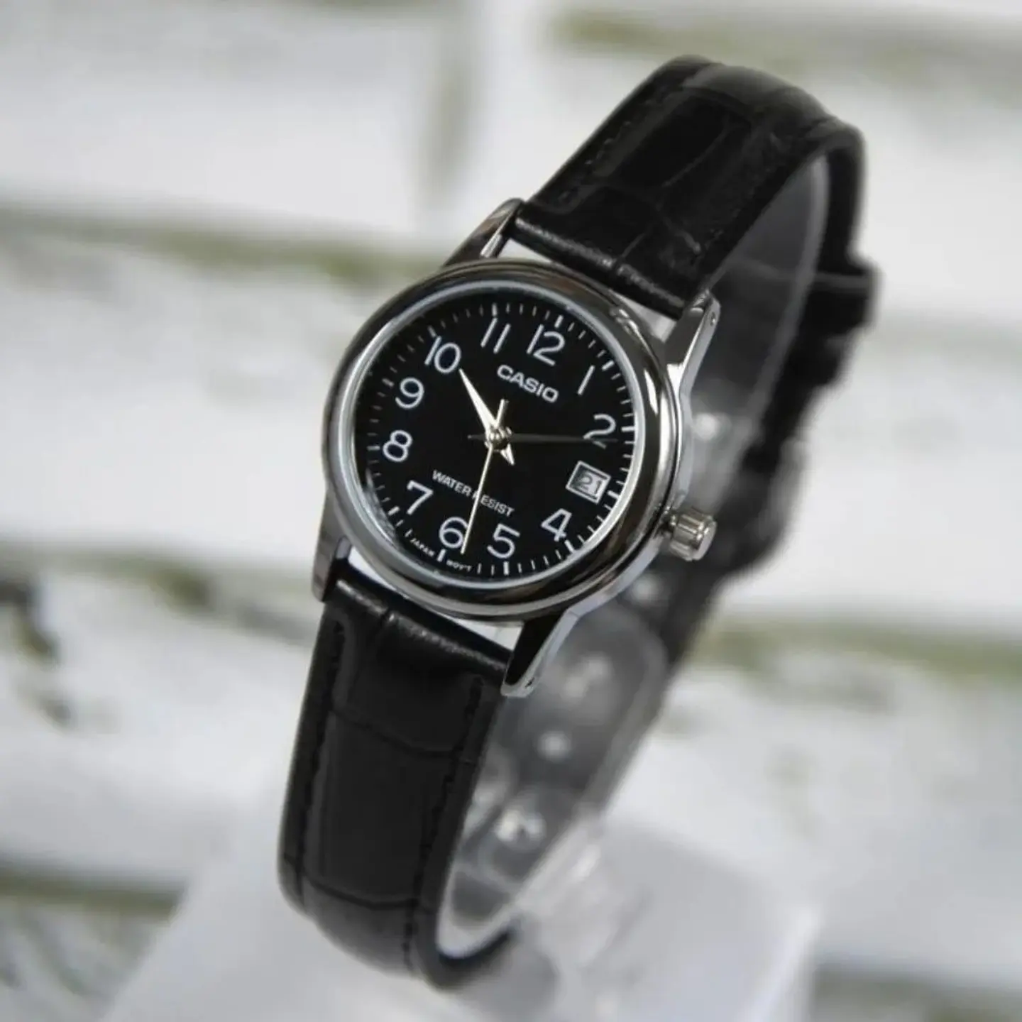 Reloj Analogo Casio LTP_V002L_1B Para Mujer en Acero Color Negro 5