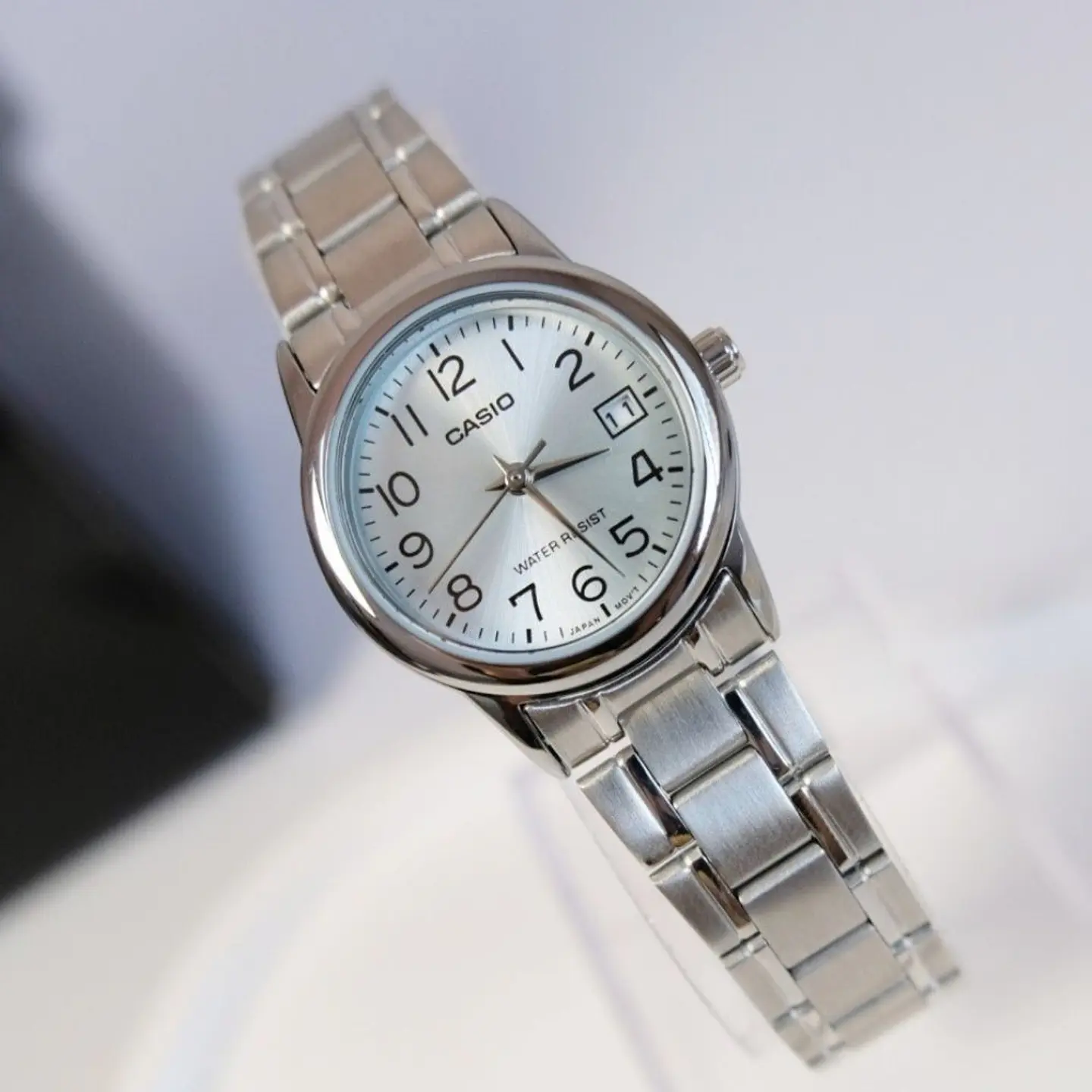 Reloj Analogo Casio LTP_V002D_2B Para Mujer en Acero Color Plateado 5