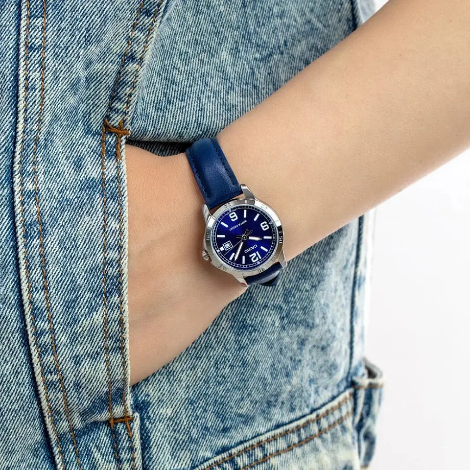 Reloj Analogo Casio LTPV004L-2BUDF Unisex en Acero Color Azul 6