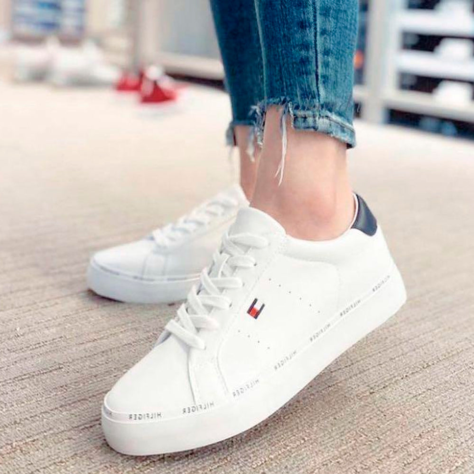 Zapatillas Tommy Hilfiger Henissly Unisex Color Blanco Talla 40 6