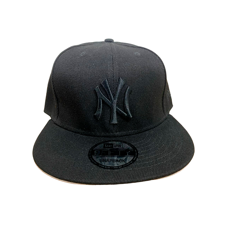 Gorra Snapback New Era 9Fifty Modelo New York Yankees MLB Color Negro 1