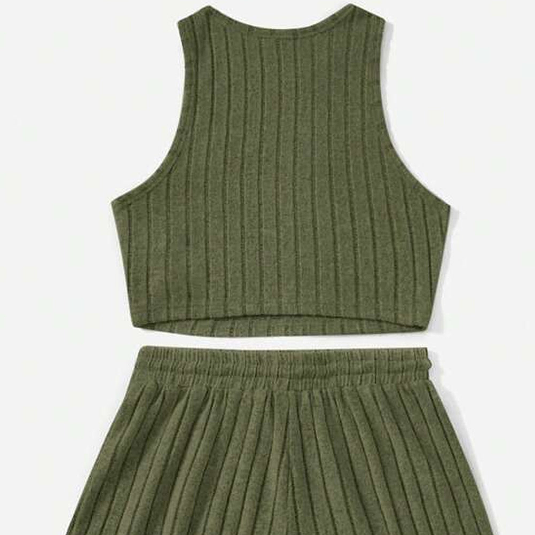 Top Tank Crop Shein Y Shorts Color Verde Militar Talla M 2