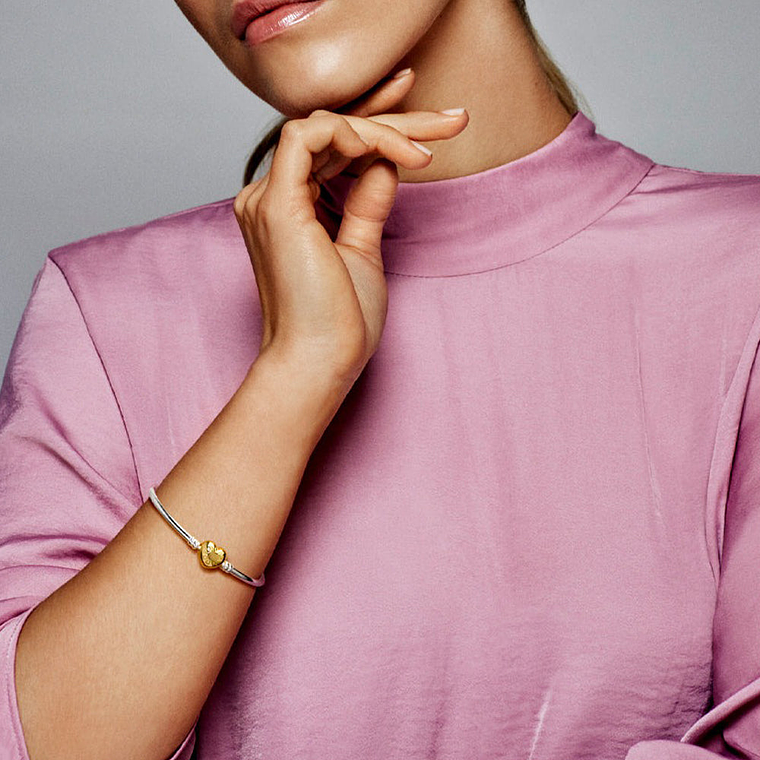 Pulsera Brazalete Pandora Cierre Corazón Dorado con Logo Pandora 567163 Plata 925 Talla 18cm 5