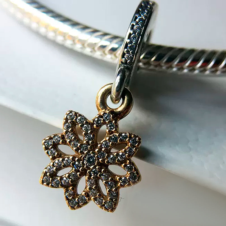 Charm Colgante Pandora Original para Mujer 791757CZ Encaje Botanico Transparente s925 5