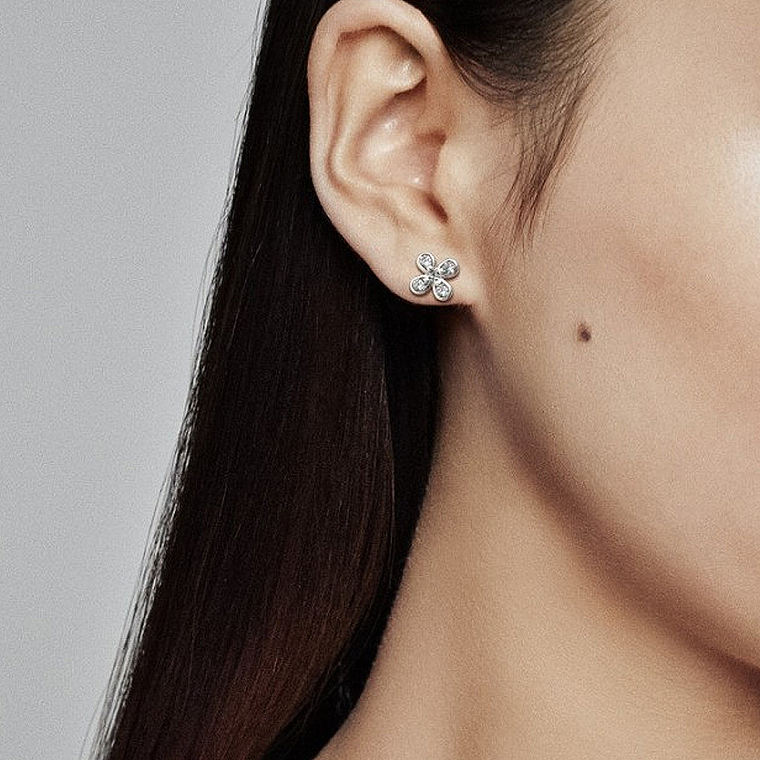 Aretes Pendientes Pandora Flor de Cuatro Petalos y Circonita Transparente 297968CZ Plata 925 5