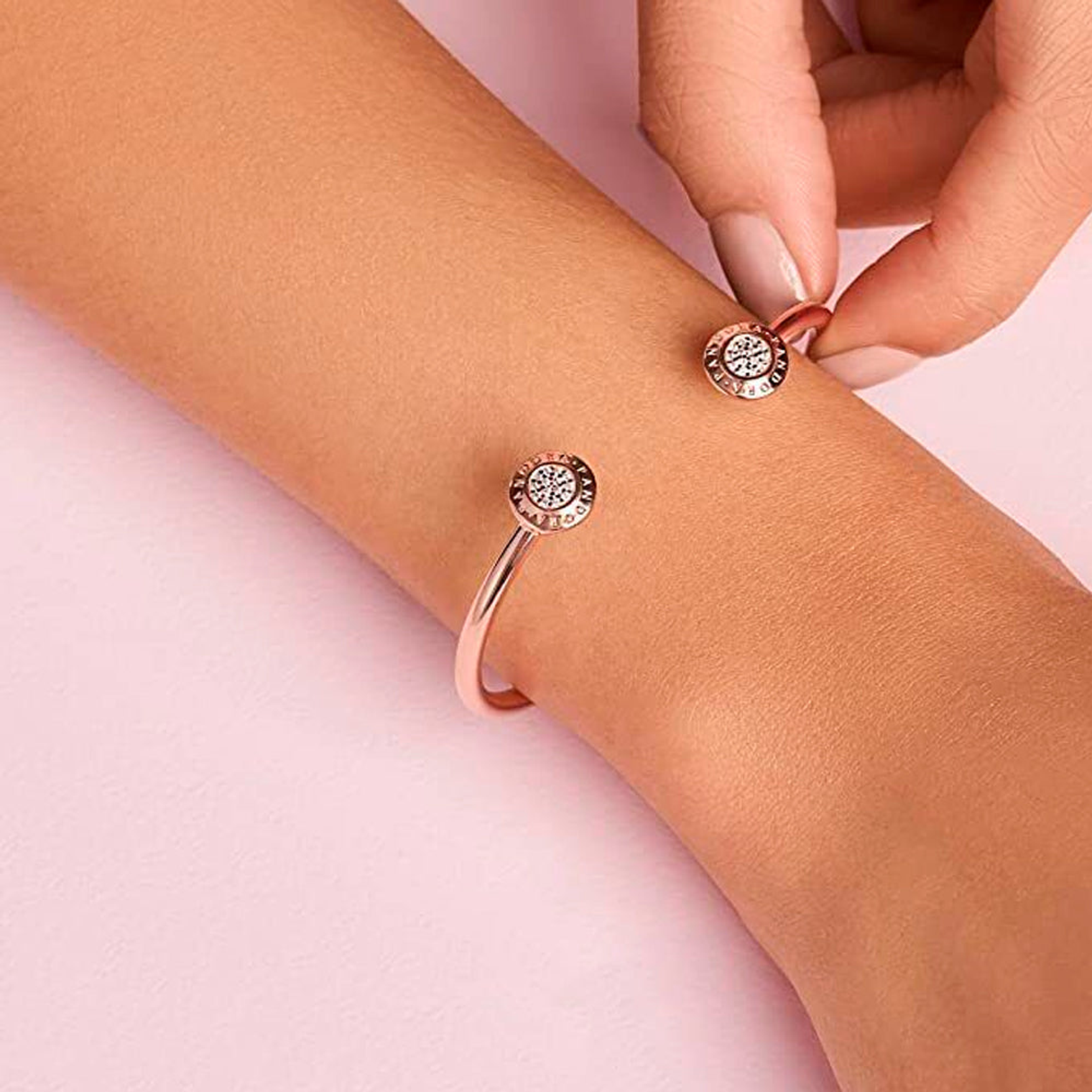 Pulsera Brazalete Pandora Estilo Liso y Abierto Bañado en Oro Rosa 14k 580528CZ Plata 925 Talla 18cm 5