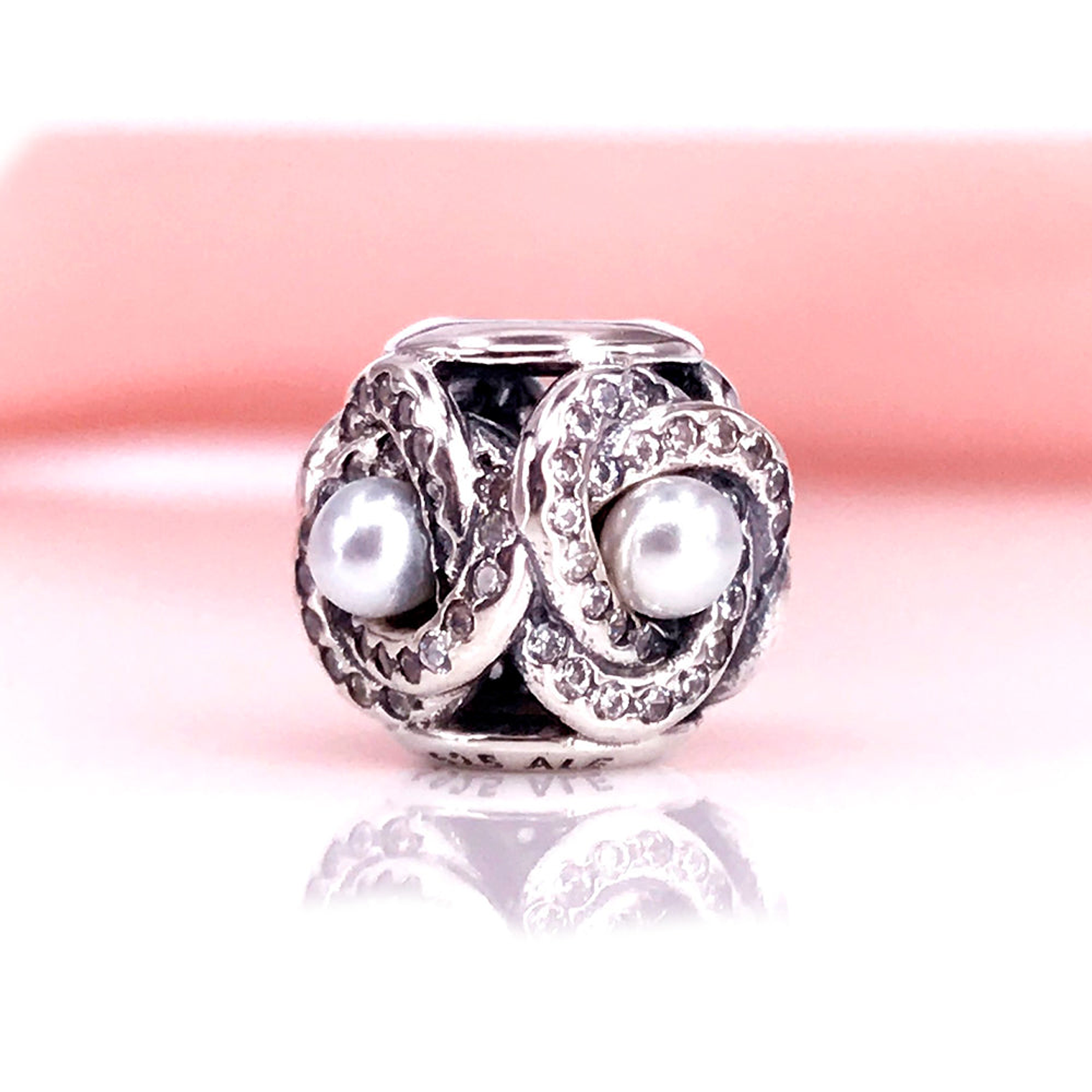 Charm Dije Pandora Original para Mujer 792105WCP Lazo de Amor Luminoso Plata 925 4