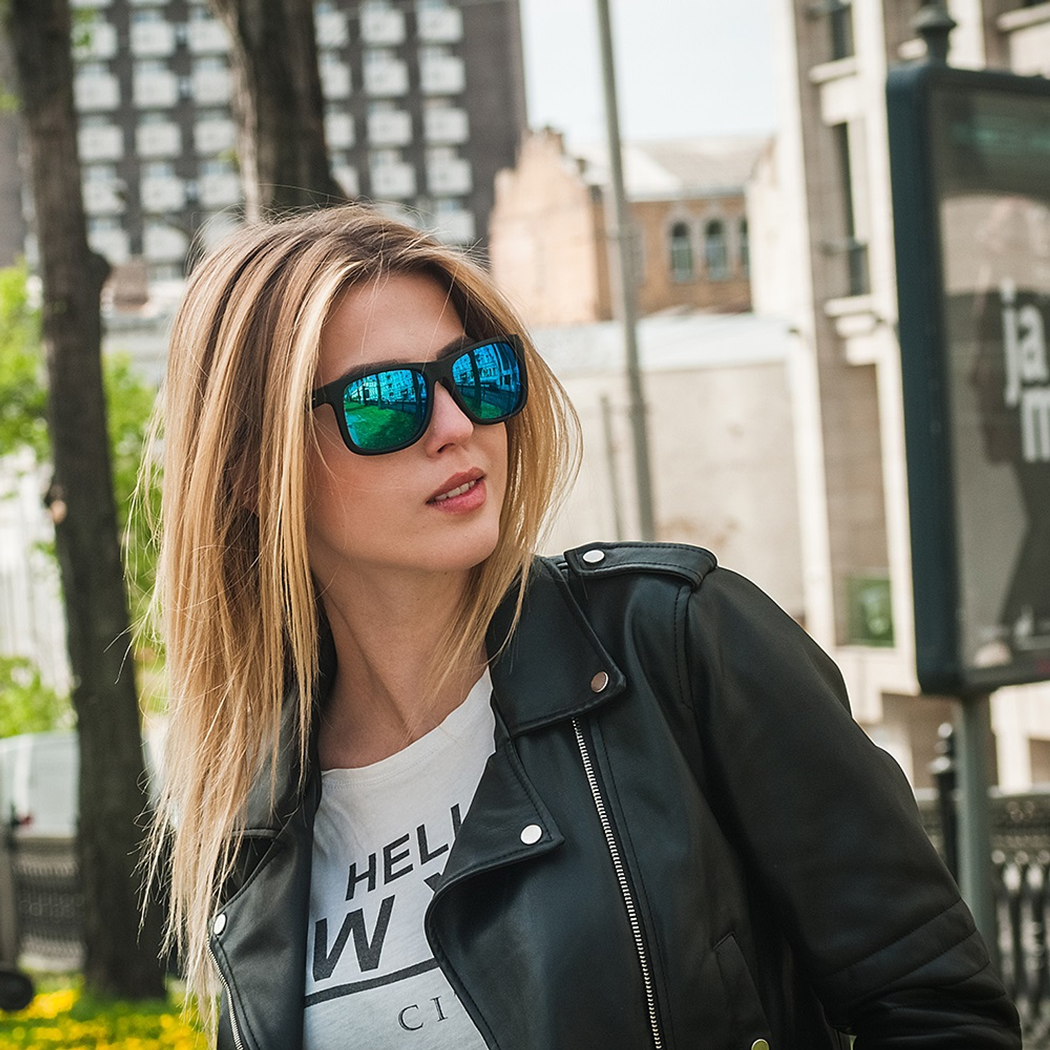 Lentes de Sol Ray Ban Wayfarer Justin RB4165 622/55 Color Celeste Talla 54mm 6