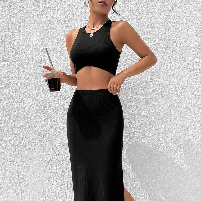 Shein Ezwear Top Tank Crop Y Falda con abertura de Muslo Color Negro Talla S 3