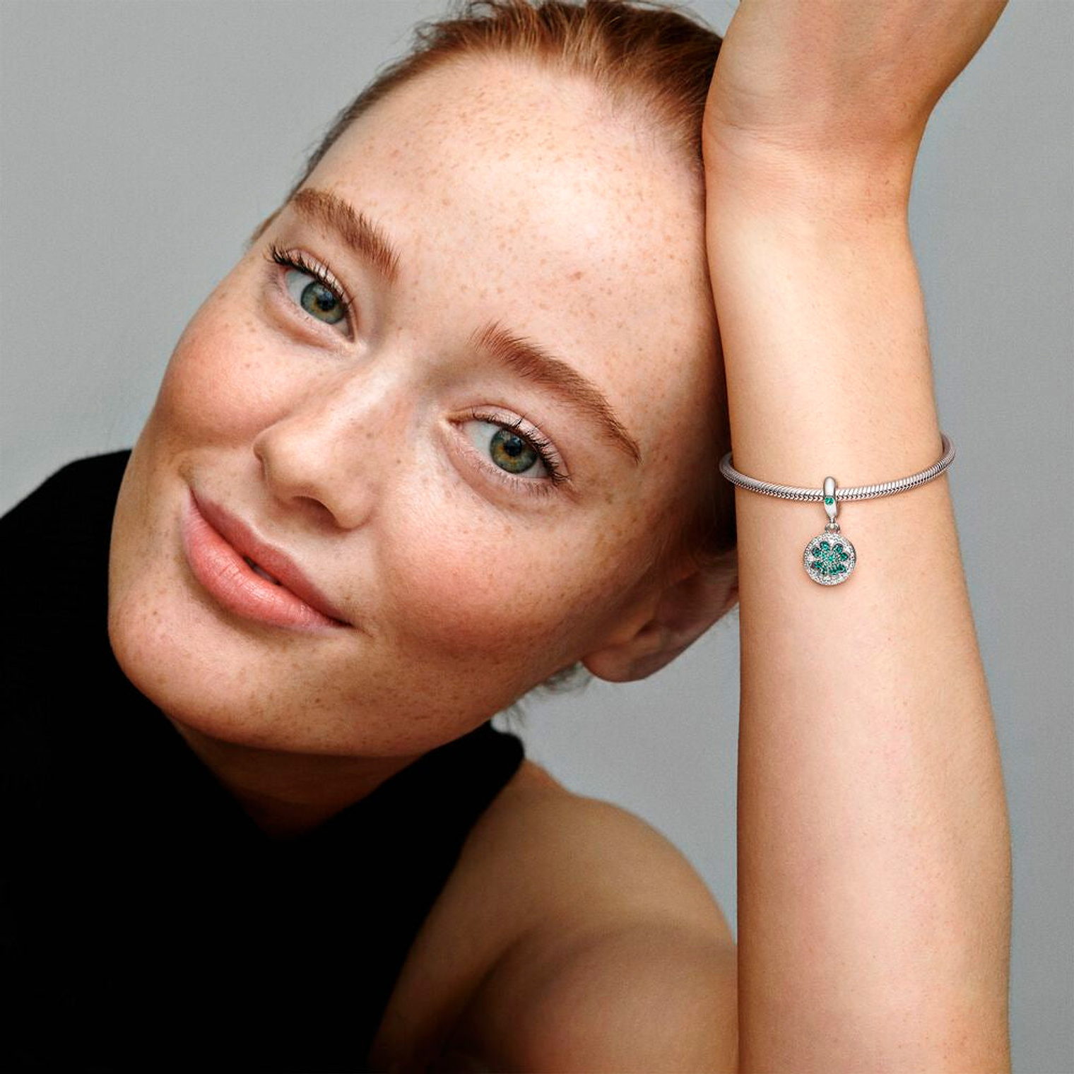 Charm Colgante Pandora Original para Mujer 797906NRGMX Trebol de Cuatro Hojas s925 4