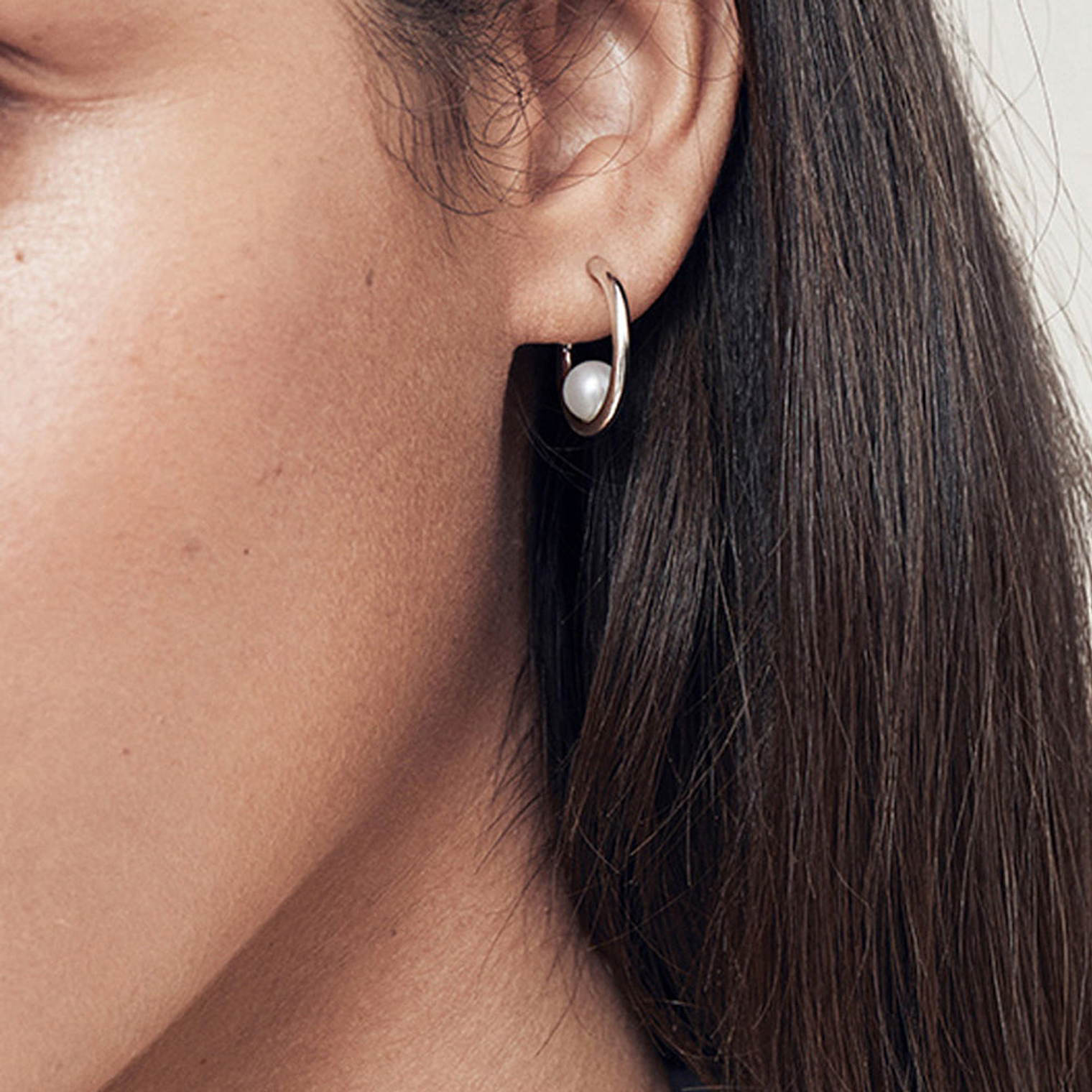 Aretes Pendientes Pandora Aro de Perlas con Circonita Transparente 297528P Plata 925 5