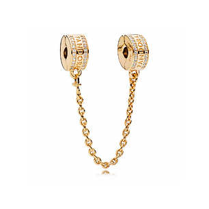 Cadena de Seguridad Pandora con Corazones Brillantes Color Oro 767027CZ-05 en Oro 14k