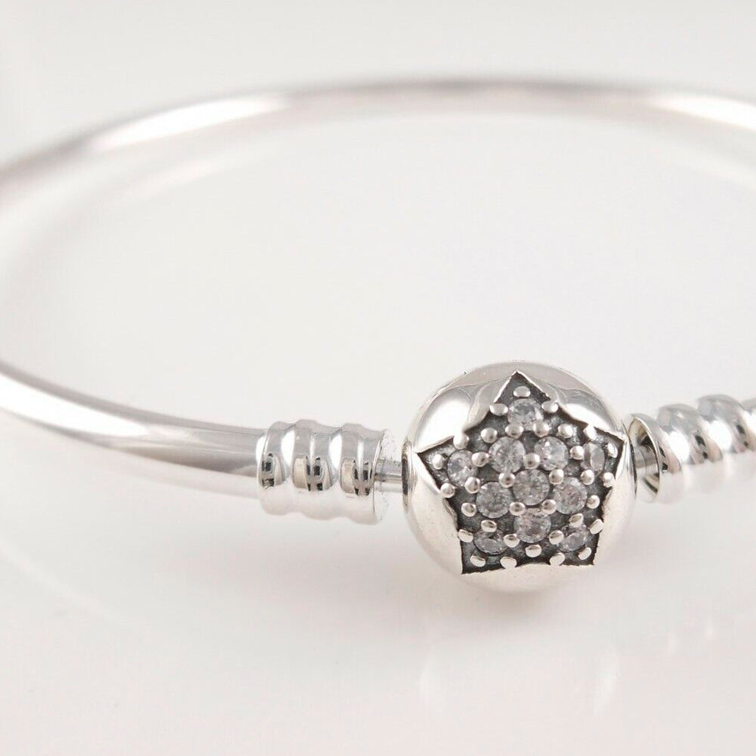 Pulsera Brazalete Liso Pandora Estrella Reluciente 590720CZ Plata 925 Talla 18cm 2