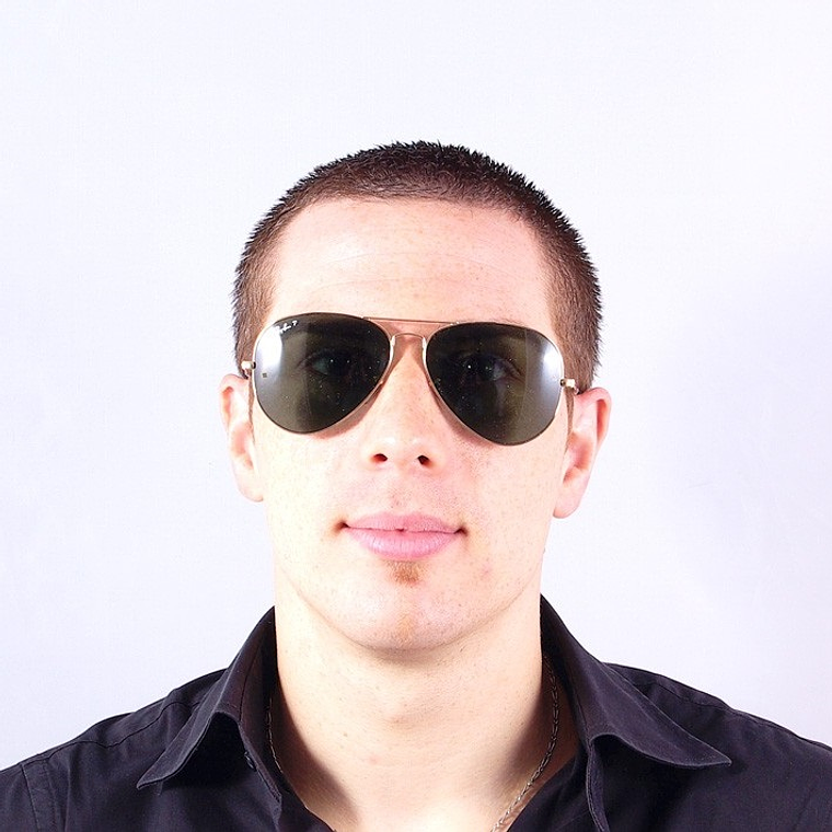 Lentes de Sol Ray Ban Polarizados RB3026 001/58 Color Dorado Talla 62mm 5