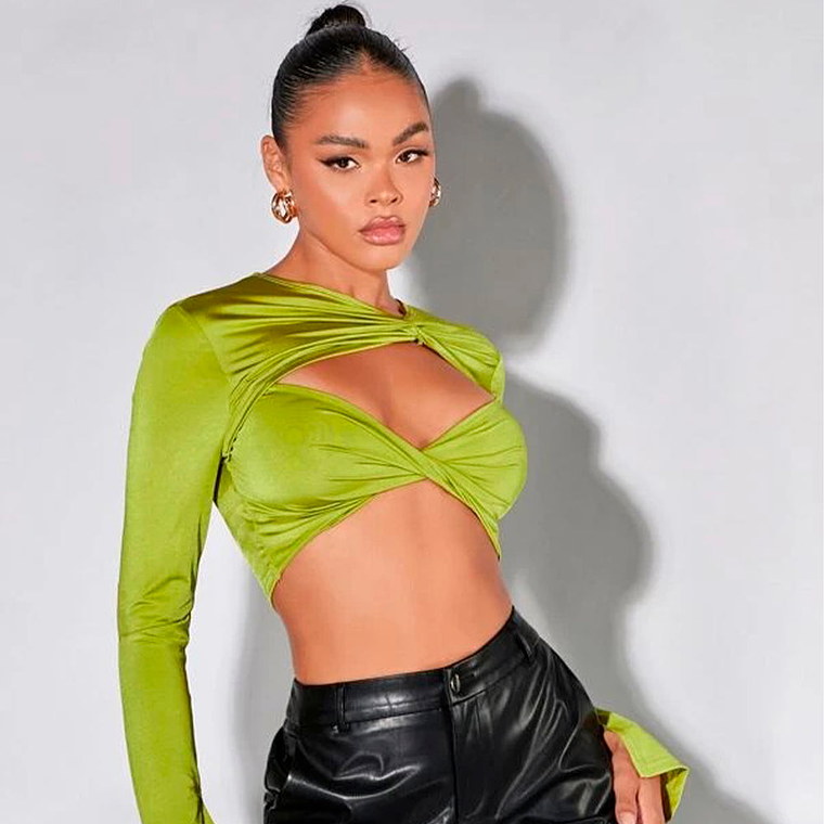 Top Corto Shein con Abertura Plegada Delantera Color Verde Olivo Talla XS 6