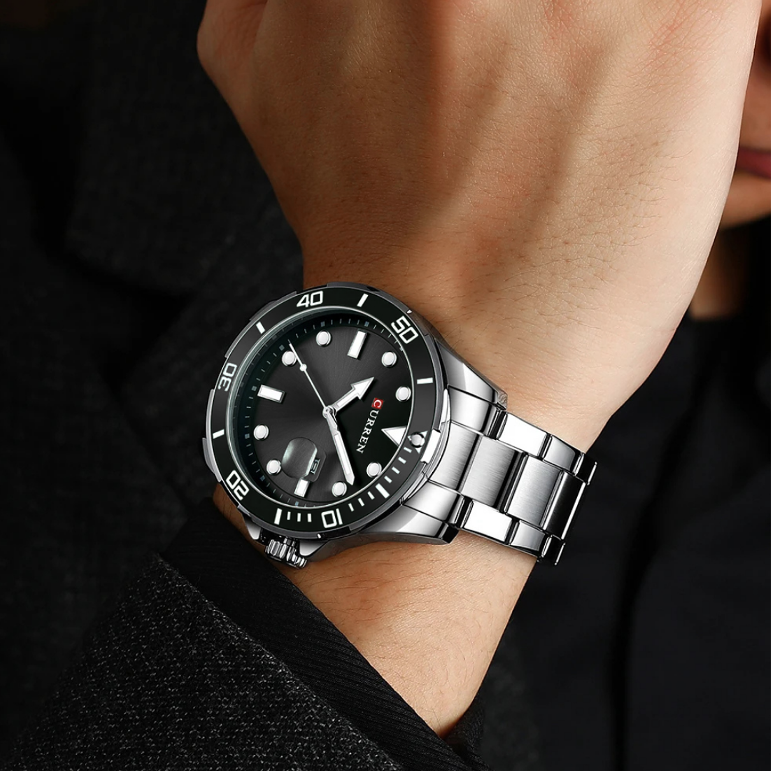 Reloj Análogo Curren Original KREd17190119 para Hombre Acero Color Plata y Negro 4