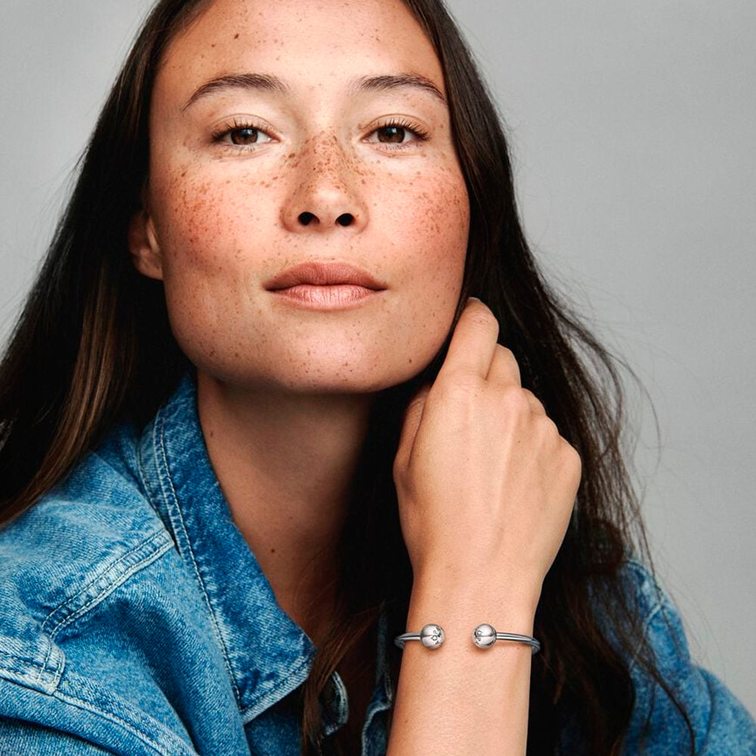 Pulsera Brazalete Pandora con Cierre Abierto de Esferas con Logo 596477 Plata 925 Talla 18cm 5