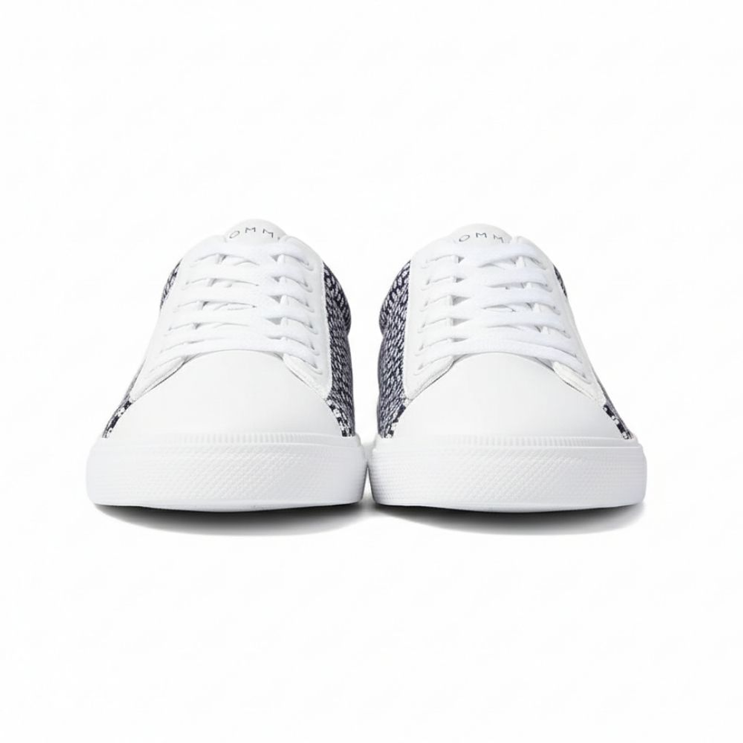 Zapatillas Tommy Hilfiger Lucis Original Color Blanco y Azul Floreado Para Mujer 2