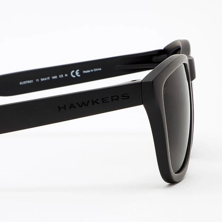 Lentes de Sol Polarizado Hawkers One Raw HONR21BBTP Negro Black Talla 54mm 5