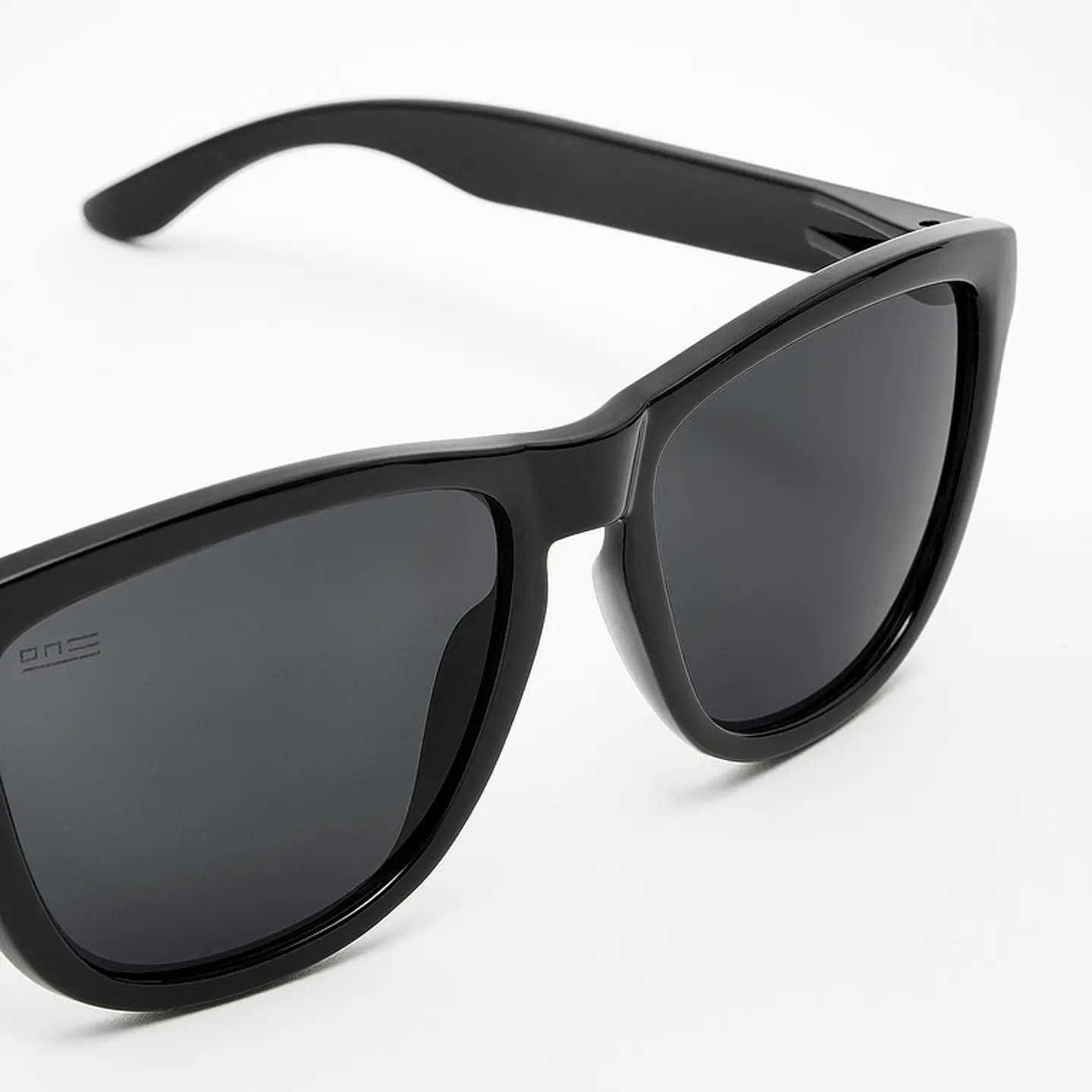 Lentes de Sol Polarizado Hawkers One HONE22BBTP Negro Mate Black Talla 54mm 6