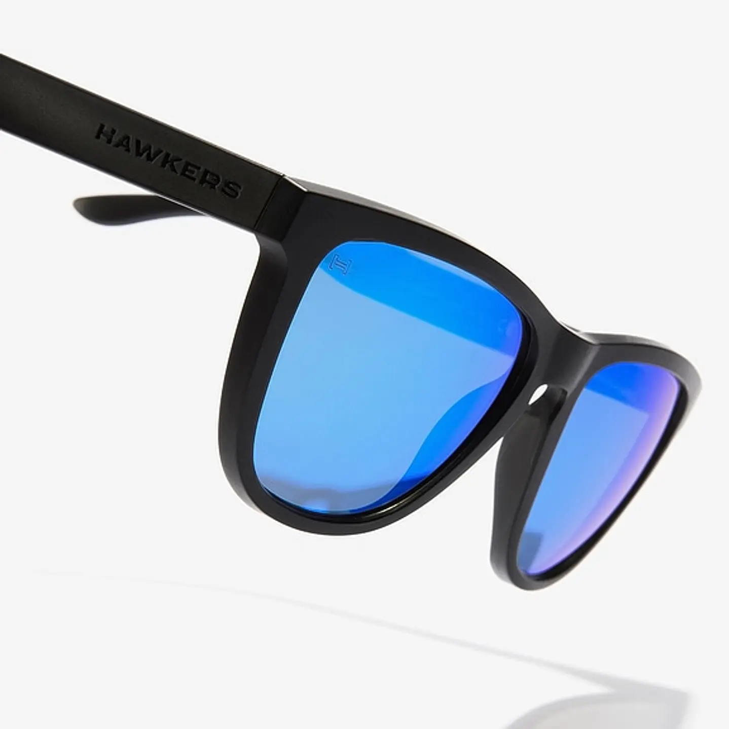 Lentes de Sol Hawkers One OTR30 Negro Carbon Celeste Espejado Talla 54mm 7