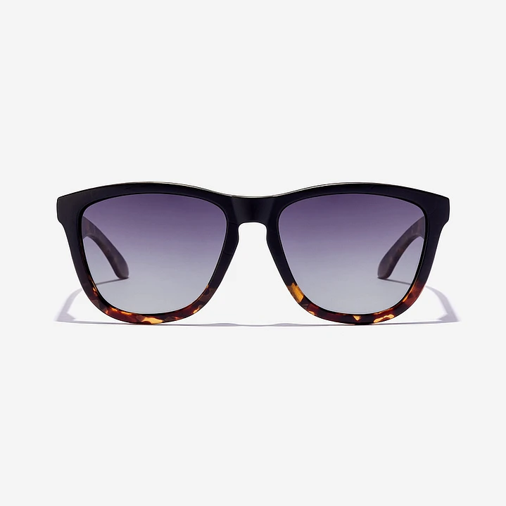 Lentes De Sol Polarizado Hawkers One Colt Black Carey Grey HOCL22BGTP - Talla 53mm 4