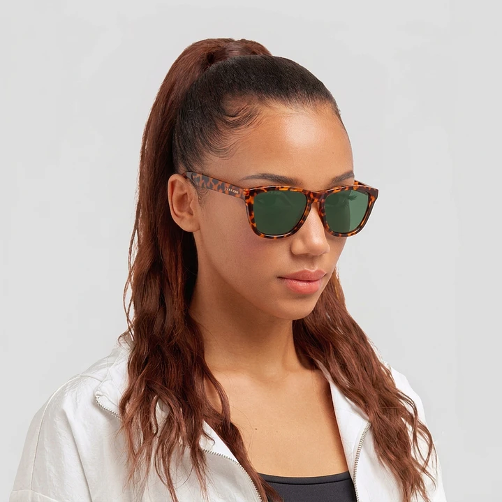Lentes De Sol Polarizado Hawkers One Colt Carey Green HOCL22CEТР - Talla 53mm 2