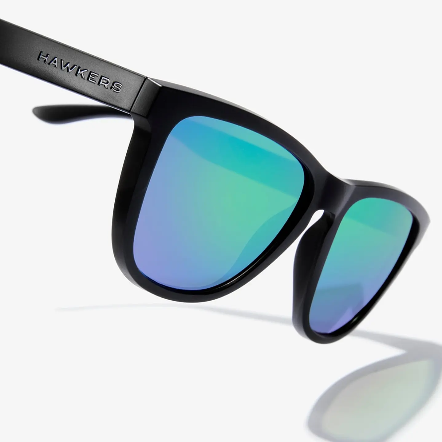 Lentes De Sol Polarizado Hawkers One Raw Black Emerald HONR21BFTP - Talla 54mm 8