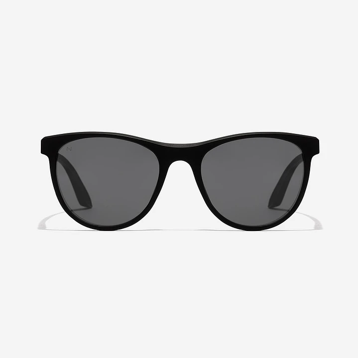 Lentes De Sol Polarizado Hawkers Trail  Black Dark HTRA24BBTP - Talla 53mm  4