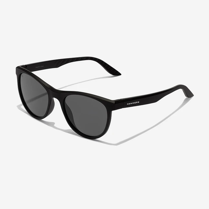 Lentes De Sol Polarizado Hawkers Trail  Black Dark HTRA24BBTP - Talla 53mm  5