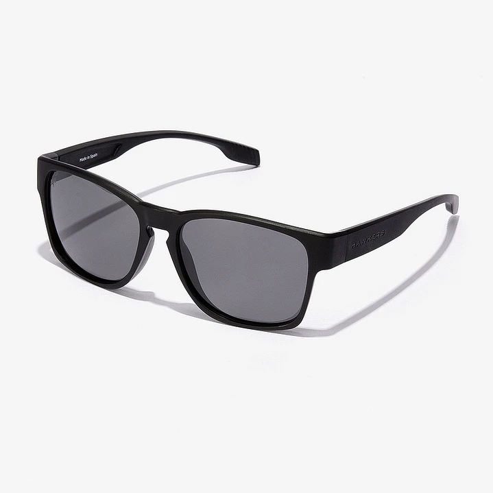 Lentes de Sol Polarizado Hawkers Core Raw Black HCRA22BBTP - Talla 56mm 4