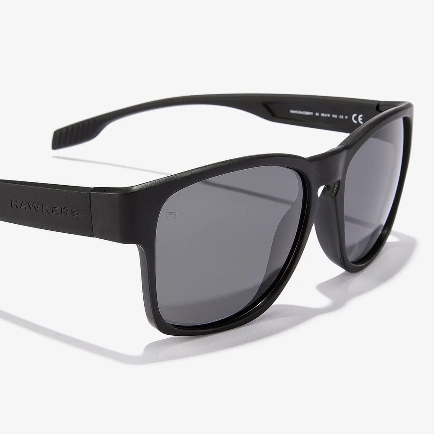 Lentes de Sol Polarizado Hawkers Core Raw Black HCRA22BBTP - Talla 56mm 8