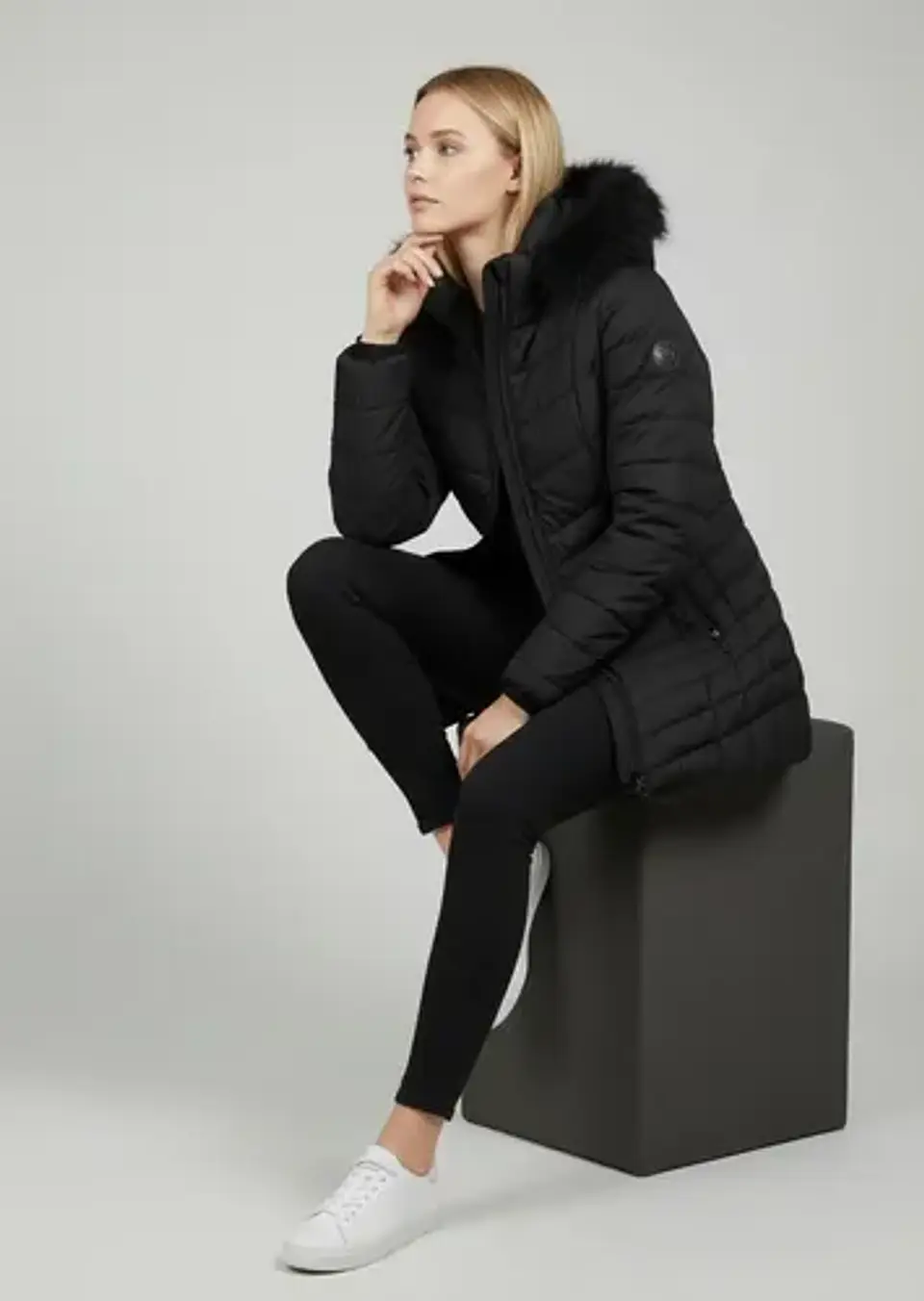 Parka O Chaqueta Larga De Dama Negras Impermeable Térmico 1