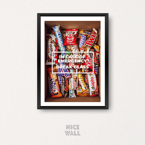 Cuadro In Case Of Emergency Break Glass Chocolates