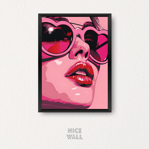 Cuadro Mujer Lentes Corazón