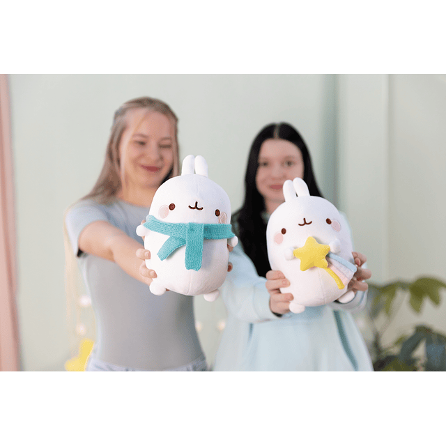 Molang 2 | Molang 24cm c/ cachecol em caixa