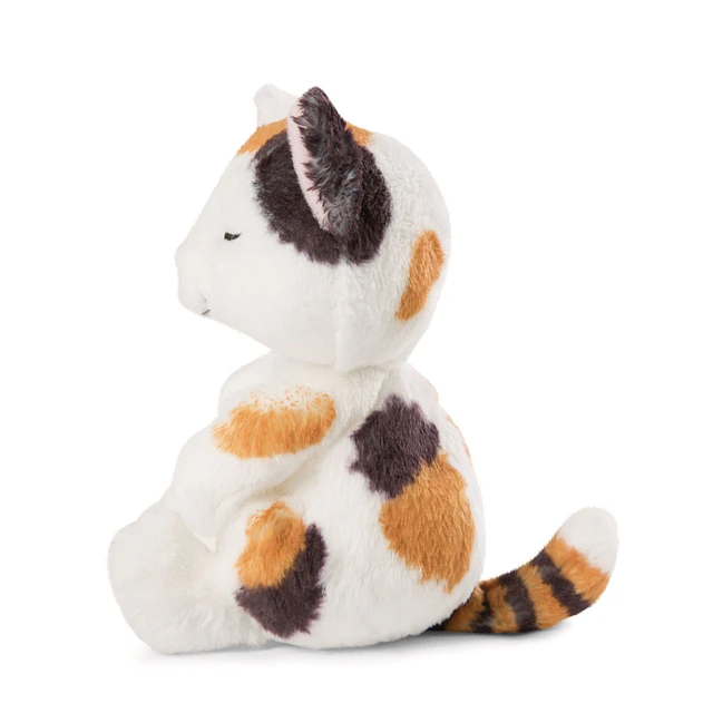Sleeping Pets | Gato tricolor em cesto rosa claro, 12cm
