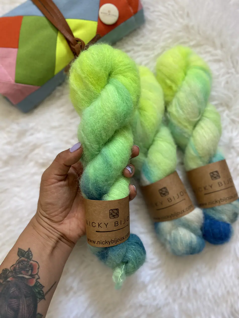 Clarita Tipo Mohair - Trilogía del Fluorescente 1